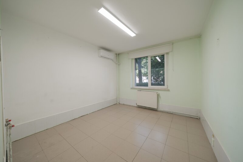 Laptari Tei, spatiu comercial/rezidential, centrala proprie, parter, acces stradal, bloc 1981.